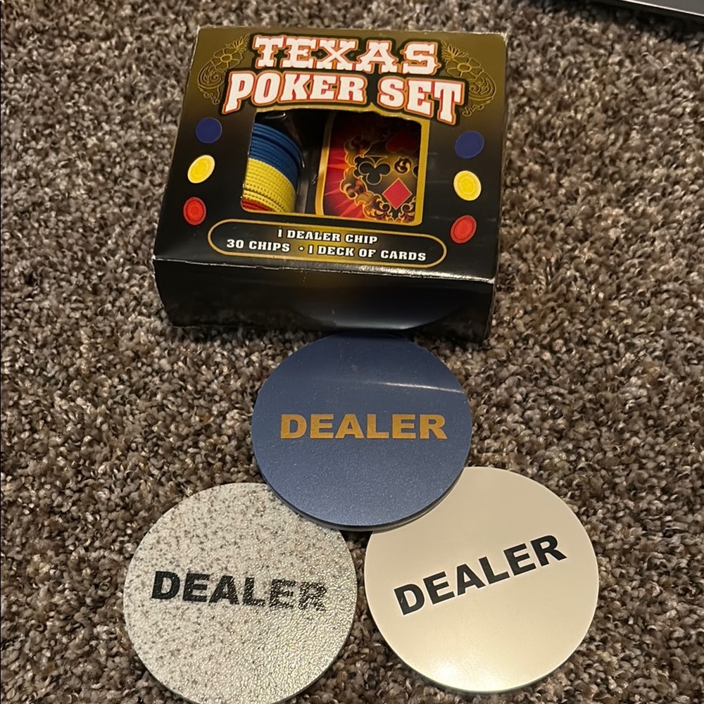 Texas Poker Set with Dealer Chips (MISSING ONE BLUE CHIP)